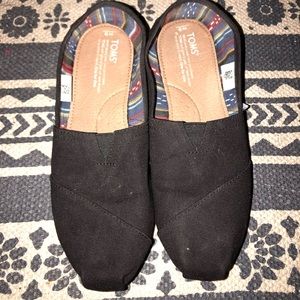 toms